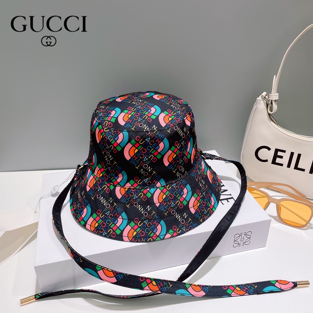 GUCCI(グッチ)フィッシャーマンズハット 240904