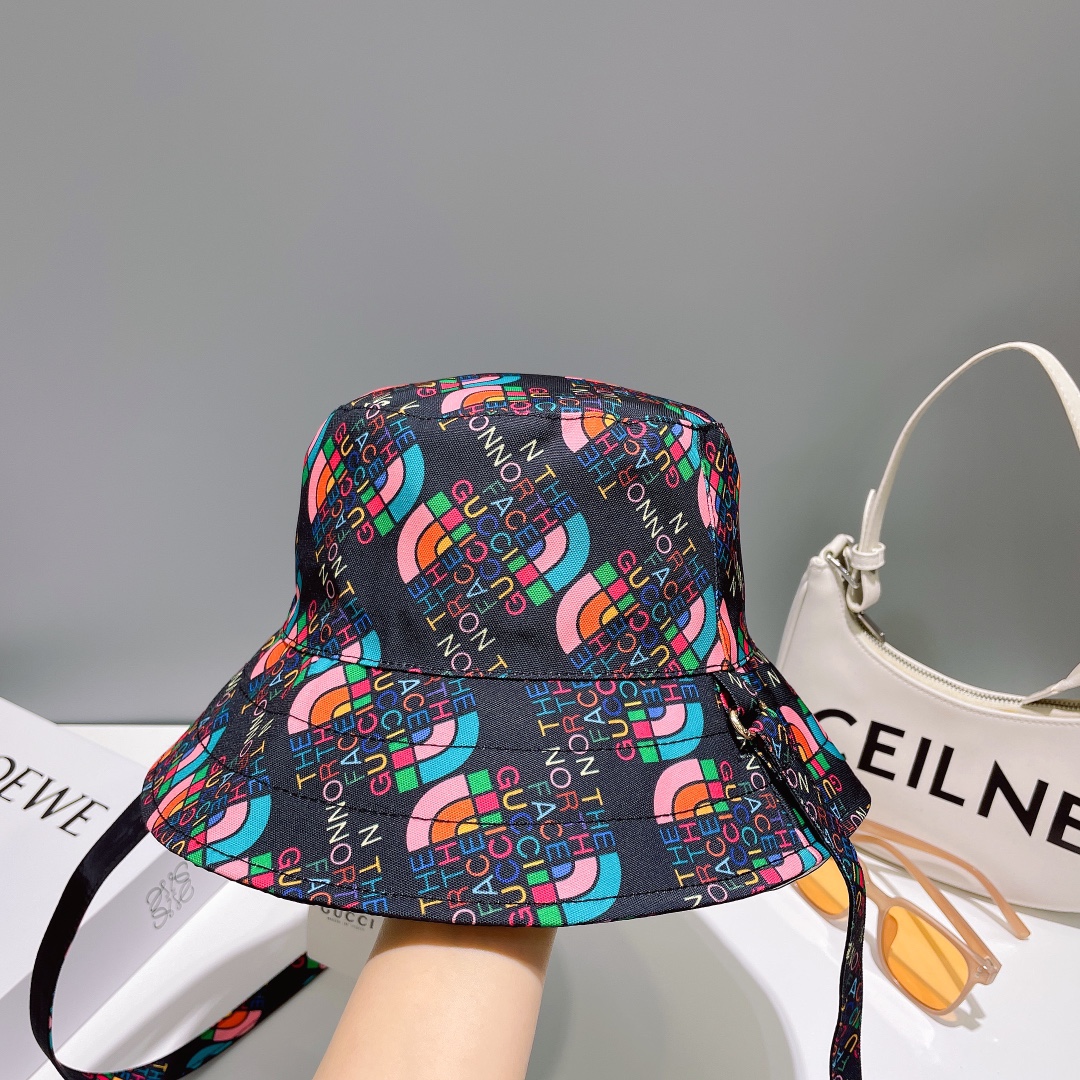 GUCCI(グッチ)フィッシャーマンズハット 240904