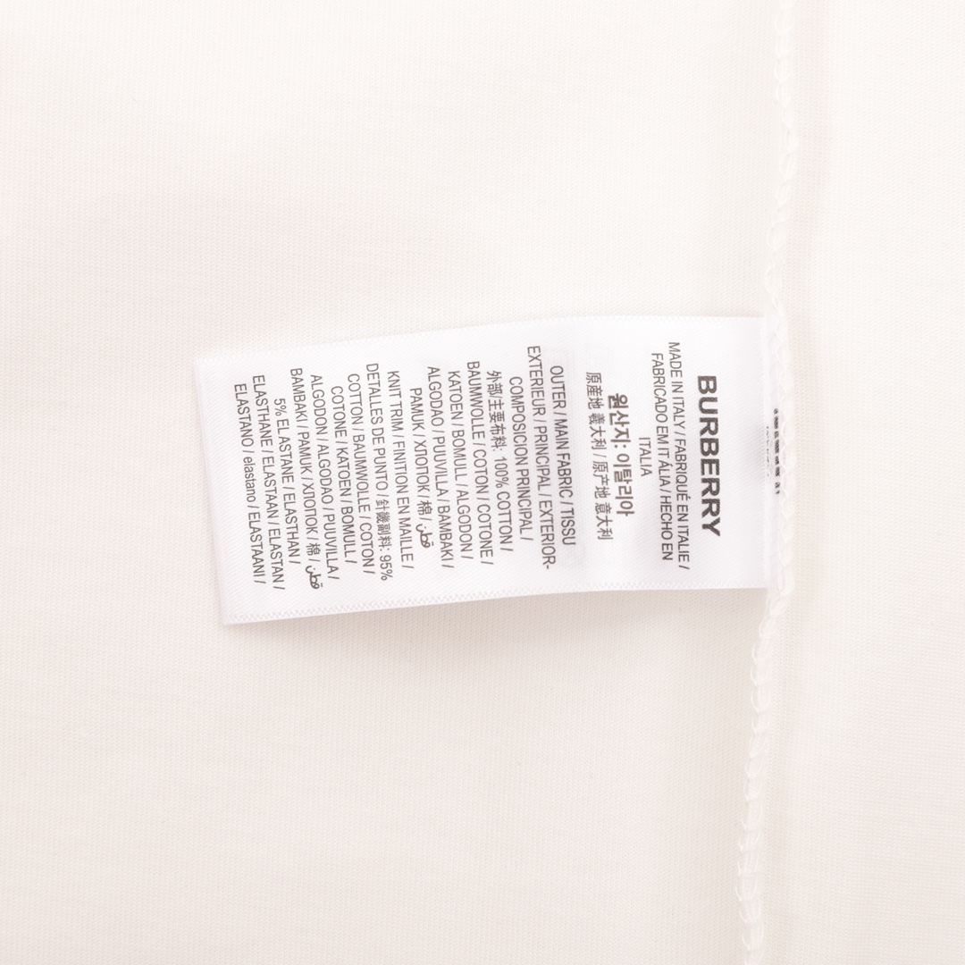 【BURBERRY  公式旗艦店】バーバリー  Tシャツ ご好評に付き再入荷！