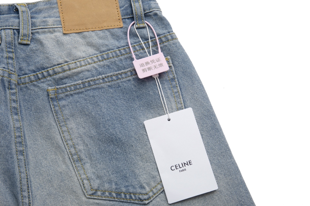 【CELINE 公式旗艦店】セリーヌ  ジーパン  ご好評に付き再入荷！