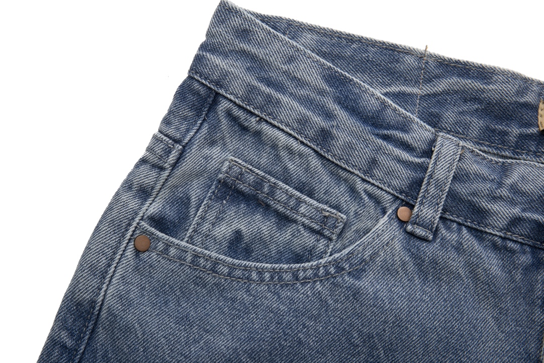 【BURBERRY 公式旗艦店】バーバリー   ジーパン  ご好評に付き再入荷！