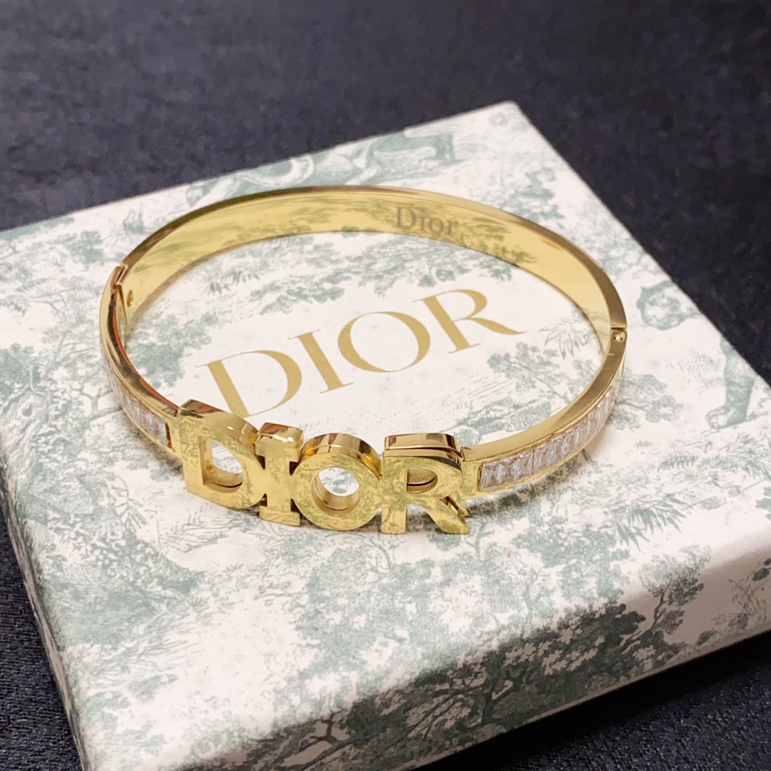 【DIOR】ブレスレット、ファッションシンプルなスタイル