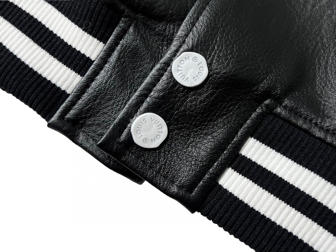 【LOUIS VUITTON  公式旗艦店】ルイヴィトン  ジャケット着 好評に付き再入荷！241028