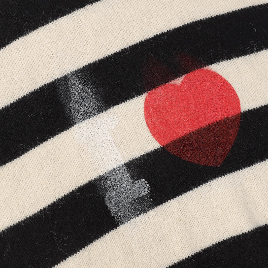 【BALENCIAGA  公式旗艦店】バレンシアガ   セーター好評に付き再入荷！ 241101