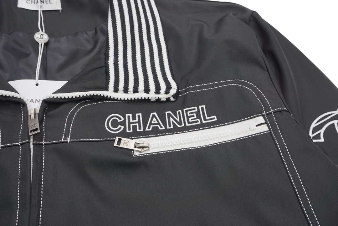 【CHANEL  公式旗艦店】シャネル  ジャケット着好評に付き再入荷！