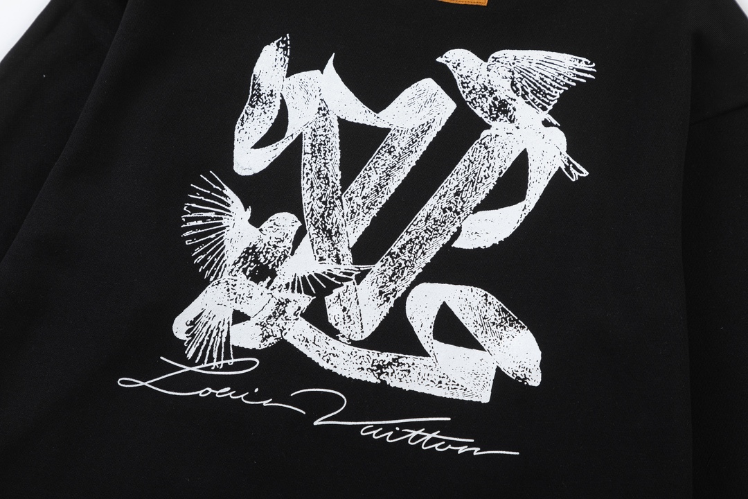 LV【LOUIS VUITTON  公式旗艦店】ルイヴィトン 丸首の衛衣 スウェット ご好評に付き再入荷！ 241121