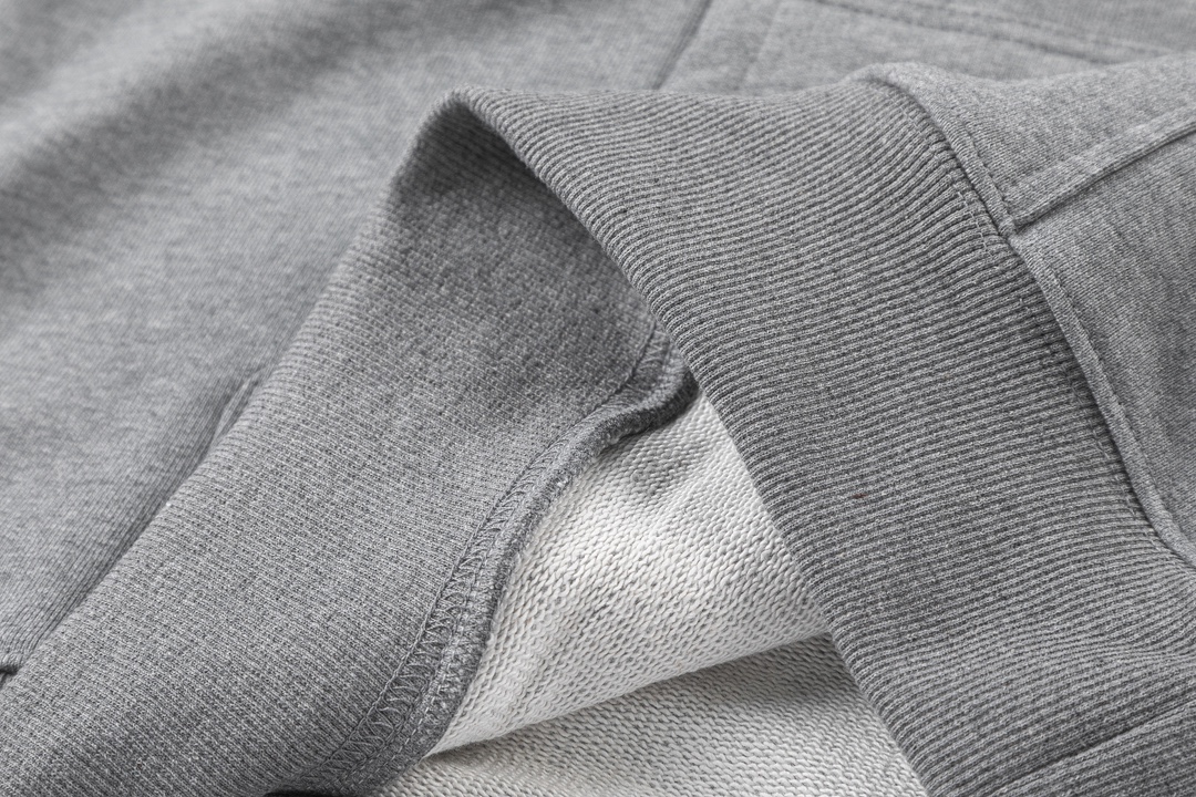 【GUCCI  公式旗艦店】グッチ  パーカー  スウェットご好評に付き再入荷 240805