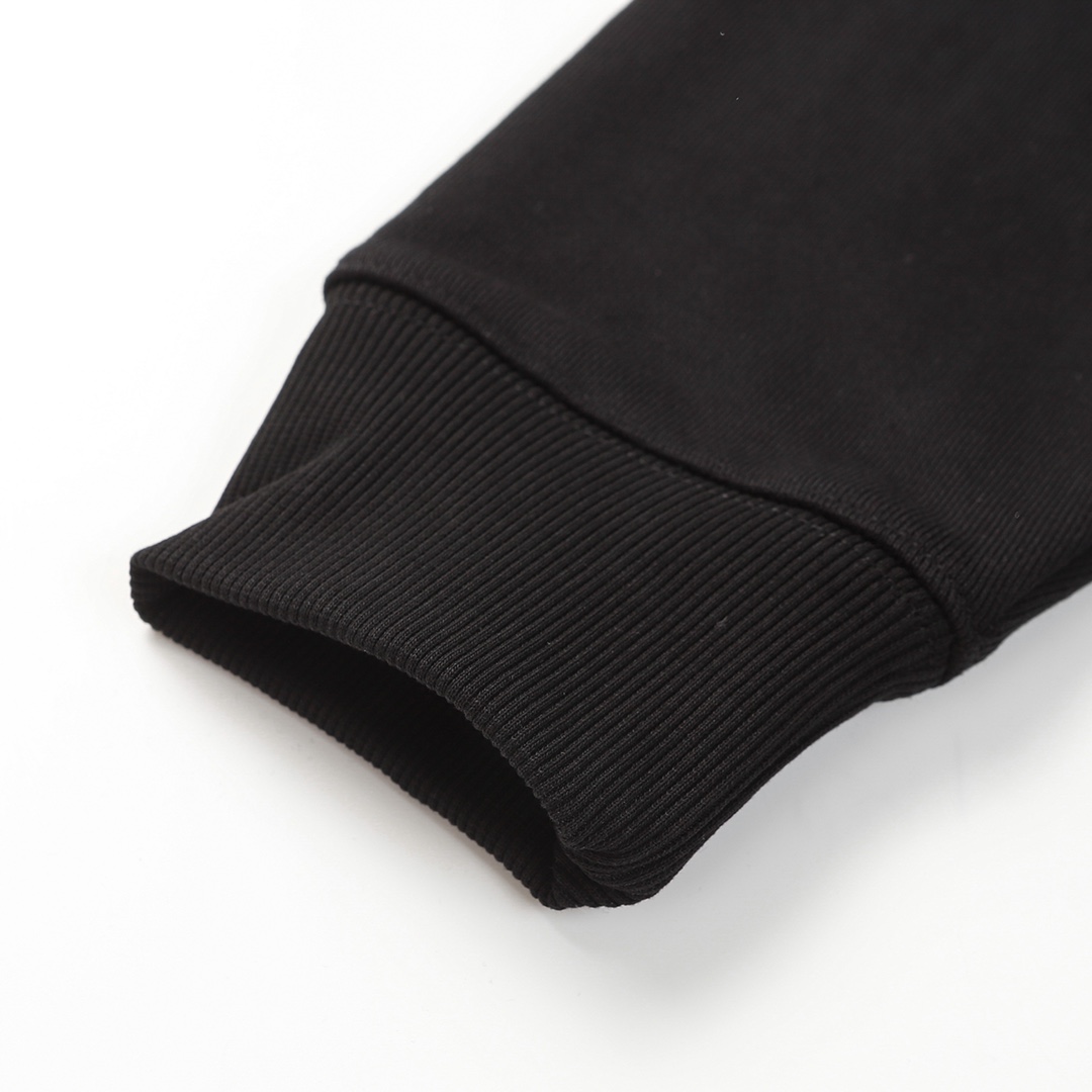 【LOUIS VUITTON  公式旗艦店】ルイヴィトン 丸首の衛衣 スウェット ご好評に付き再入荷 240808