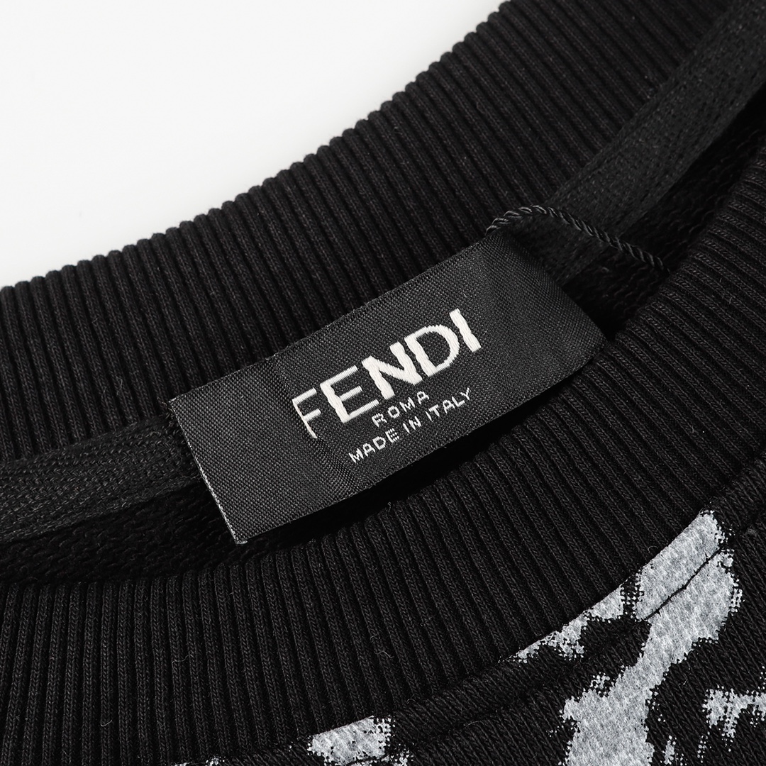 【FENDI  公式旗艦店】フェンディ  丸首の衛衣 スウェット ご好評に付き再入荷  240925