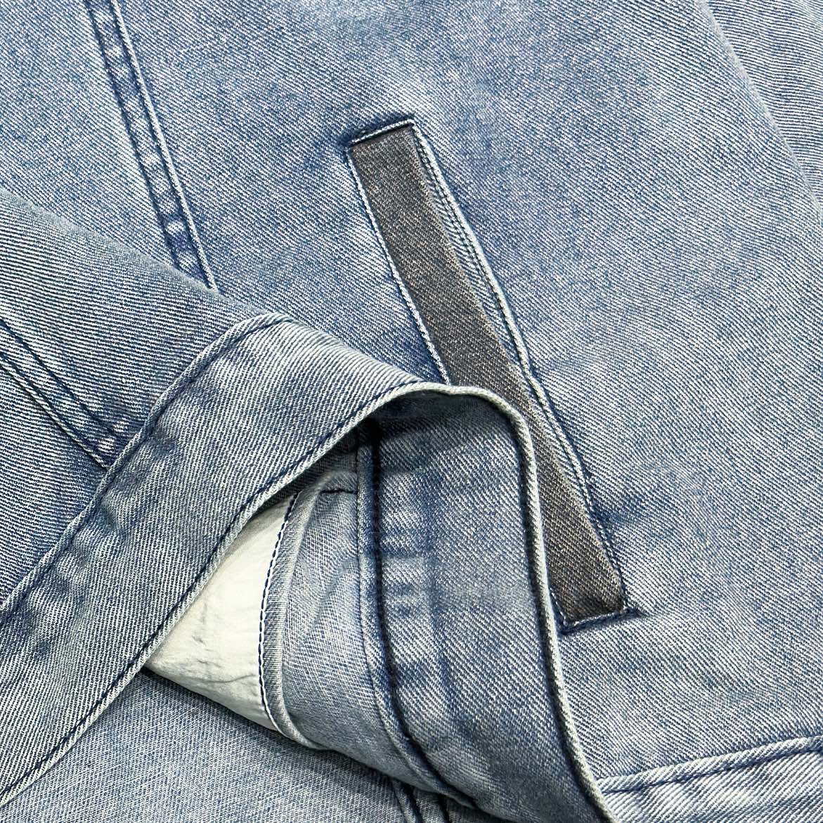 【BALENCIAGA 公式旗艦店】バレンシアガ 丸首の衛衣 スウェット ご好評に付き再入荷！