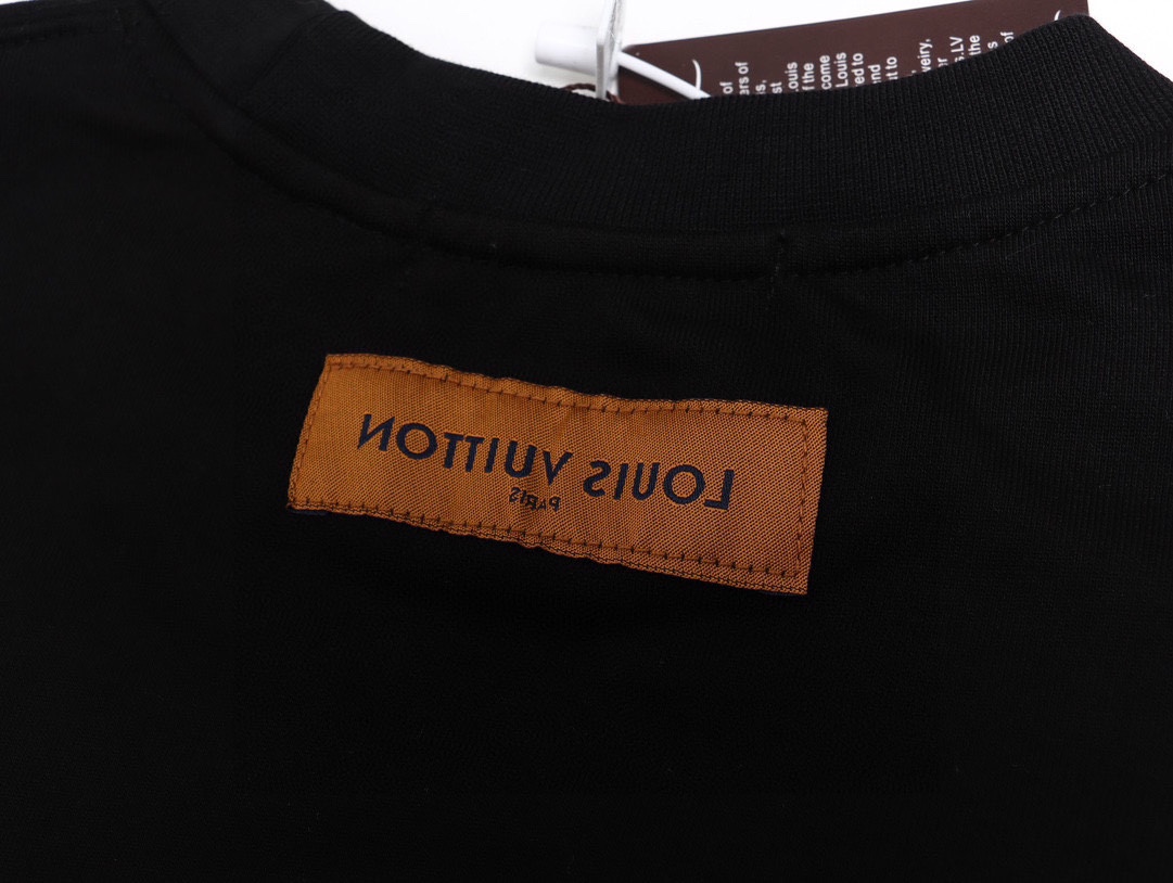 【LOUIS VUITTON  公式旗艦店】ルイヴィトン 丸首の衛衣 スウェットご好評に付き再入荷！