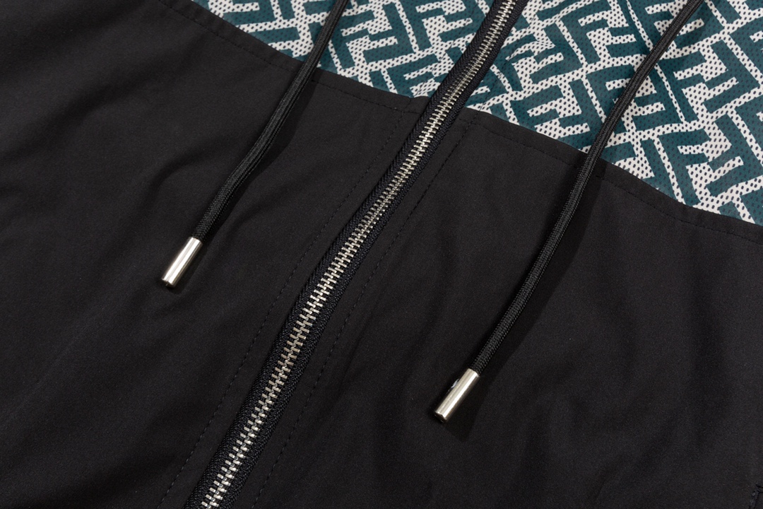 【FENDI】フェンディ ジャケット着ご好評に付き再入荷！240923