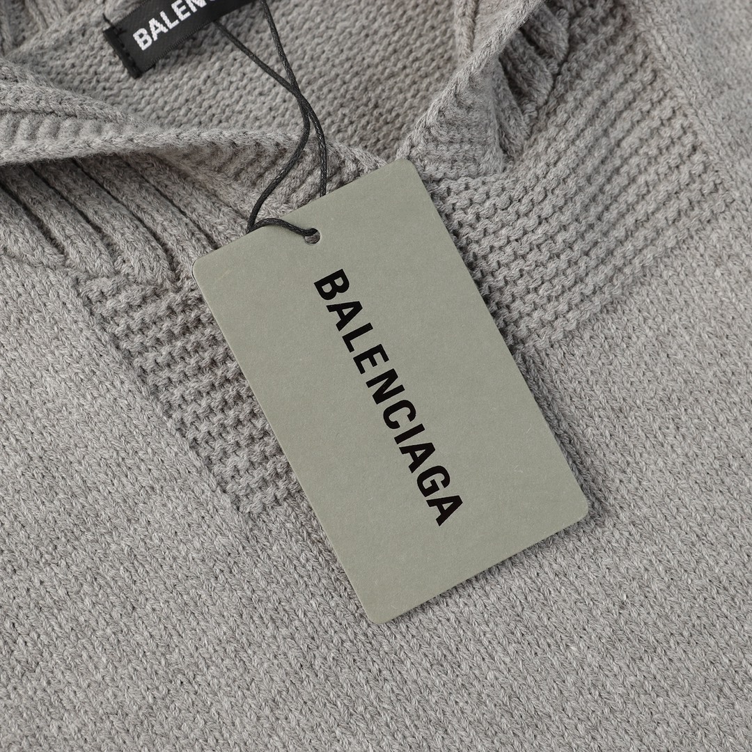 【BALENCIAGA  公式旗艦店】バレンシアガ   セーター好評に付き再入荷！ 241101