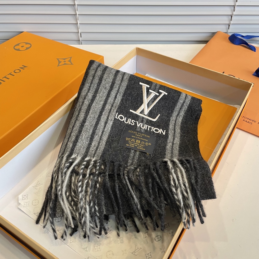 【LV LOUIS VUITTON ルイ·ヴィトン】 スカーフ32*180cm