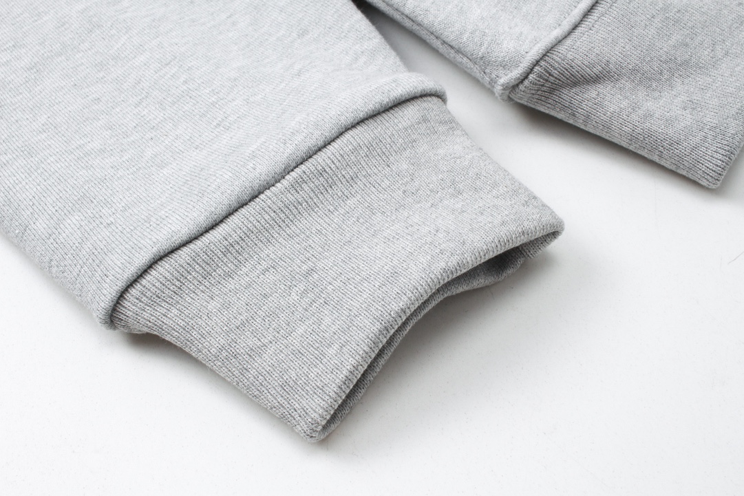 【GUCCI  公式旗艦店】グッチ  パーカー  スウェットご好評に付き再入荷 240805