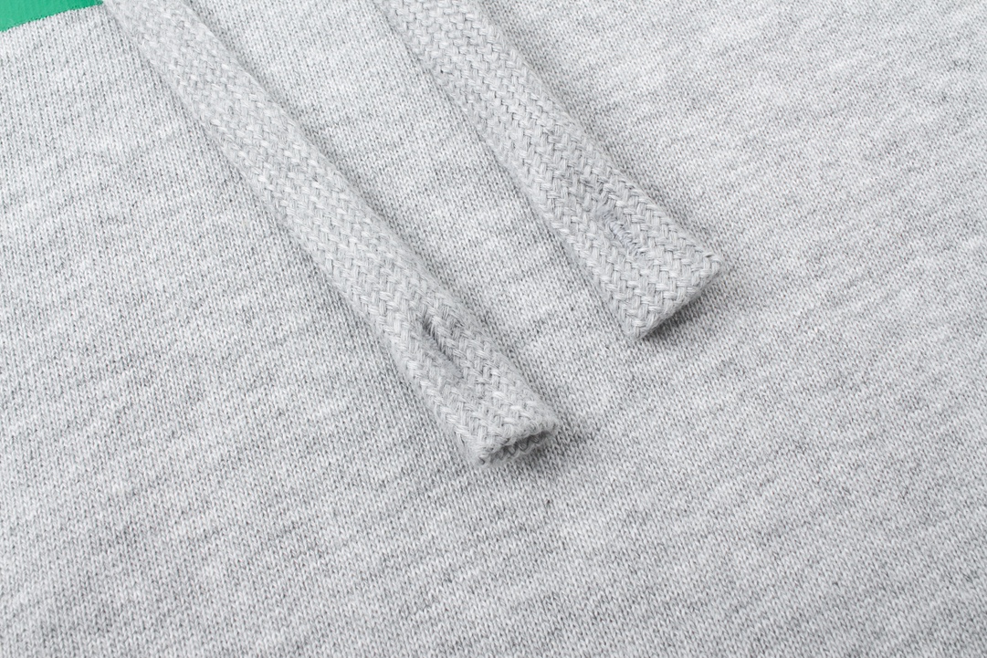 【GUCCI  公式旗艦店】グッチ  パーカー  スウェットご好評に付き再入荷 240805