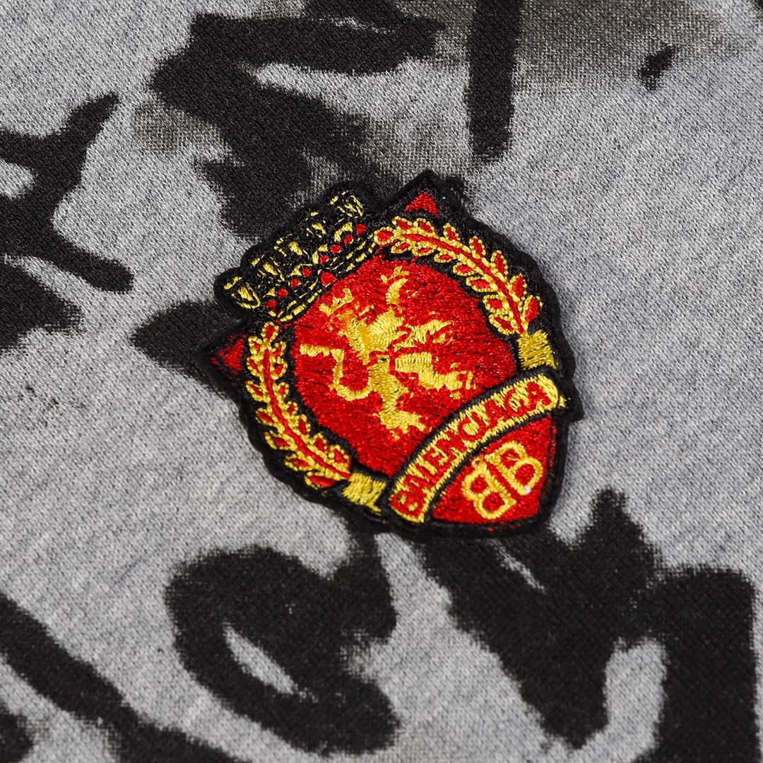 【BALENCIAGA 公式旗艦店】バレンシアガ パーカー スウェット ご好評に付き再入荷！