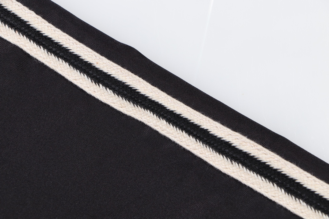 【CELINE 公式旗艦店】セリーヌ  ジャケット着好評に付き再入荷！