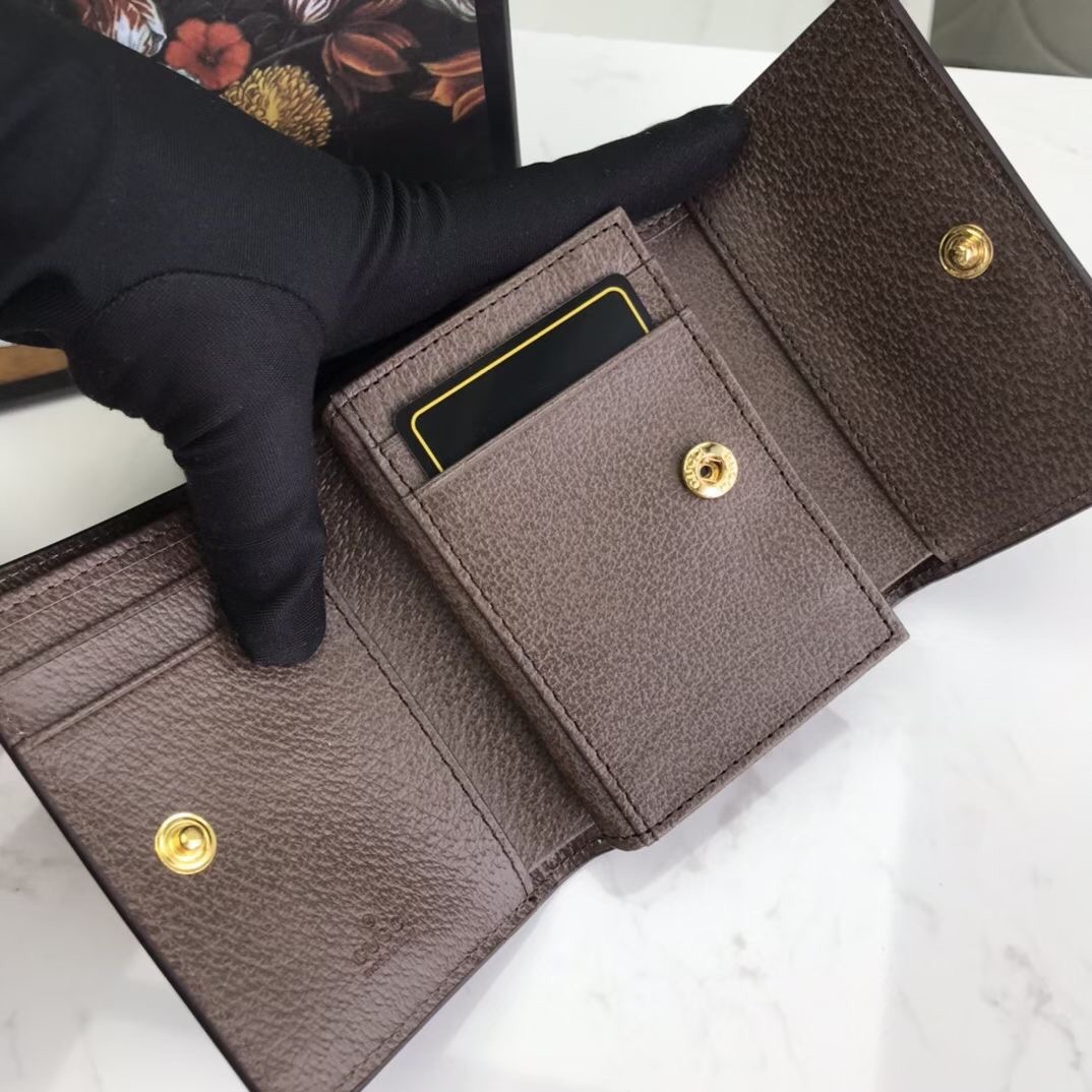 【GUCCI公式  旗艦店】グッチ  財布 当日出荷 好評に付き再入荷！12.5*10*3CM
