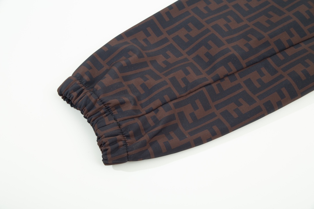 【FENDI】フェンディ ジャケット着ご好評に付き再入荷！240923