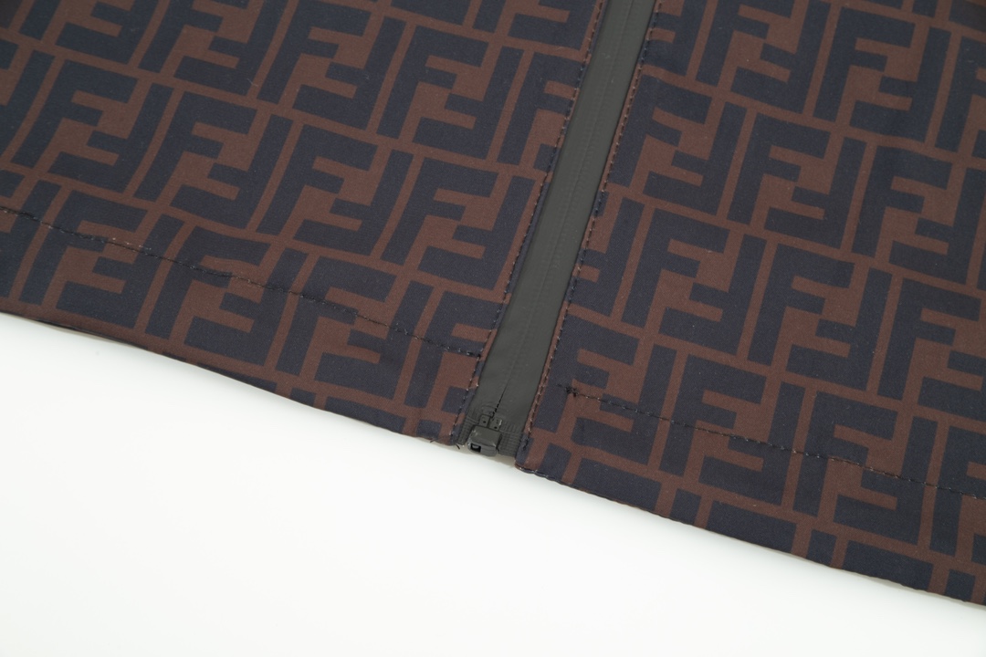 【FENDI】フェンディ ジャケット着ご好評に付き再入荷！240923