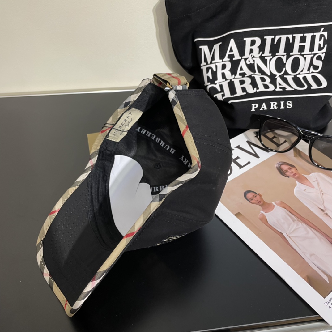 【BURBERRY  バーバリー】【数量限定】 野球帽 / ハット 241011