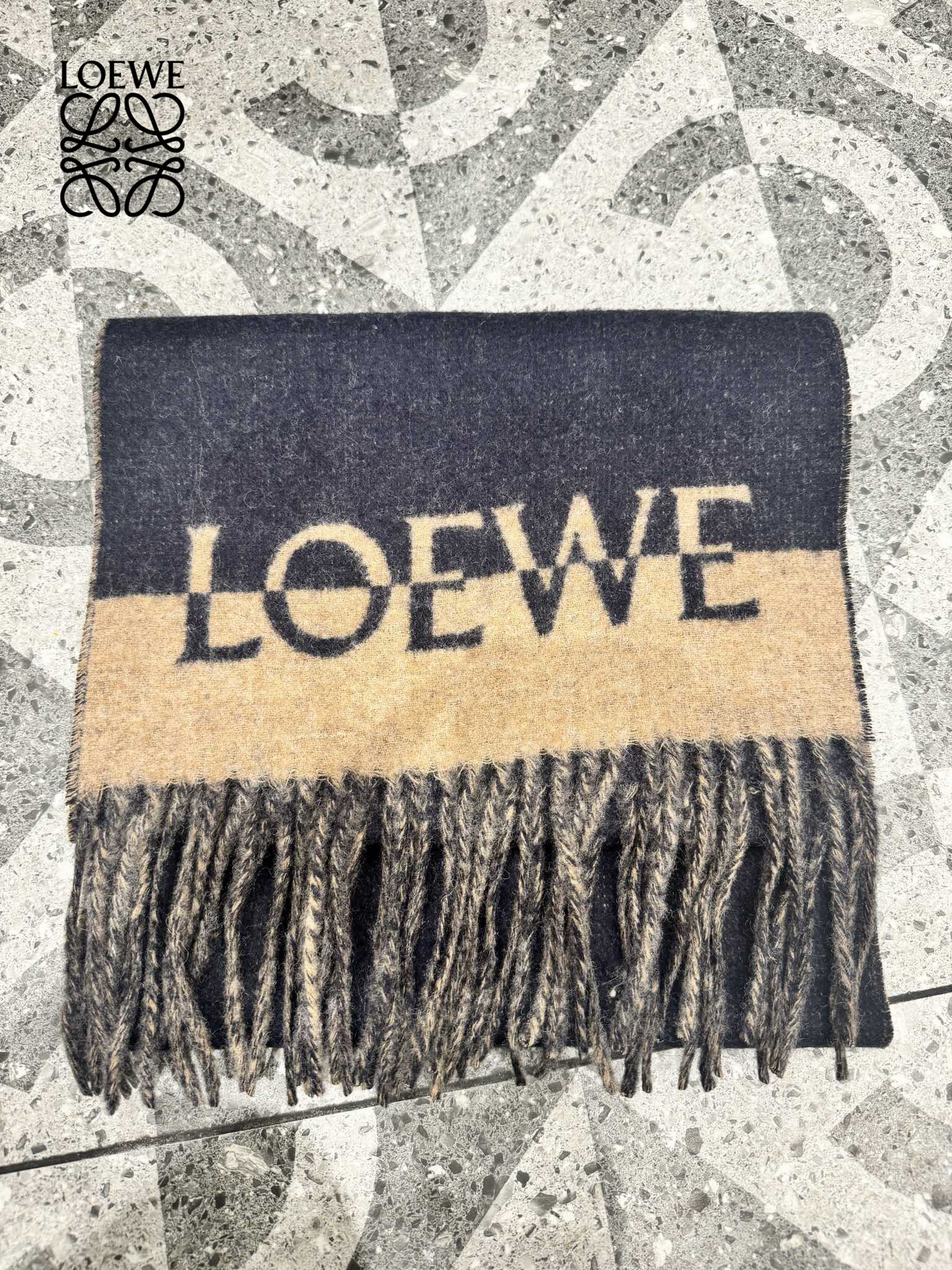 【LOEWE ロエベ】スカーフ35*180CM