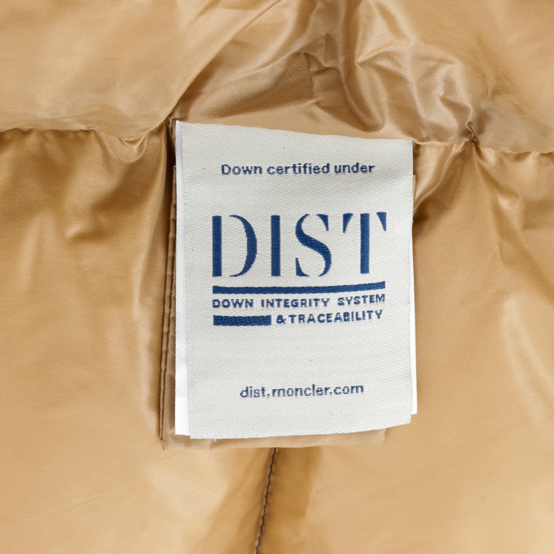 【MONCLER 公式旗艦店】モンクレール  ダウンジャケット好評に付き再入荷！ 241026