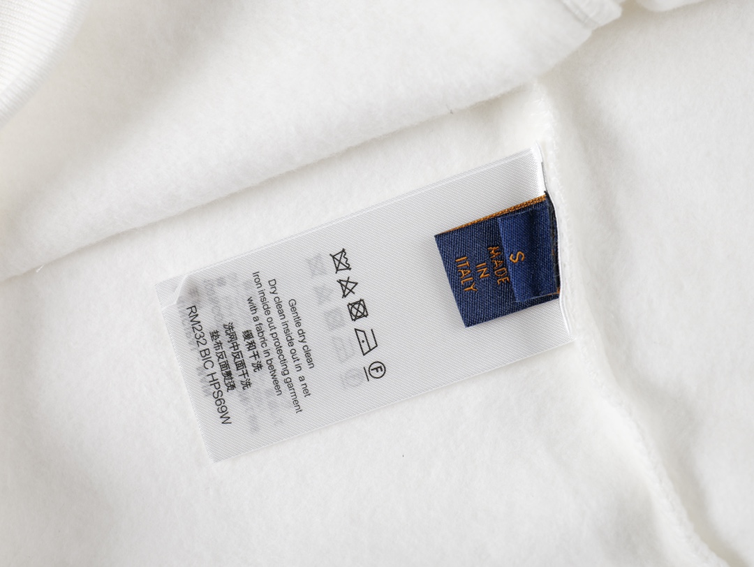 【LOUIS VUITTON  公式旗艦店】ルイヴィトン 丸首の衛衣 スウェットご好評に付き再入荷！