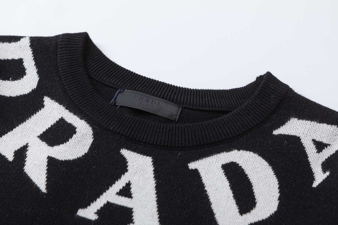 【PRADA 公式旗艦店】プラダ セーター好評に付き再入荷！