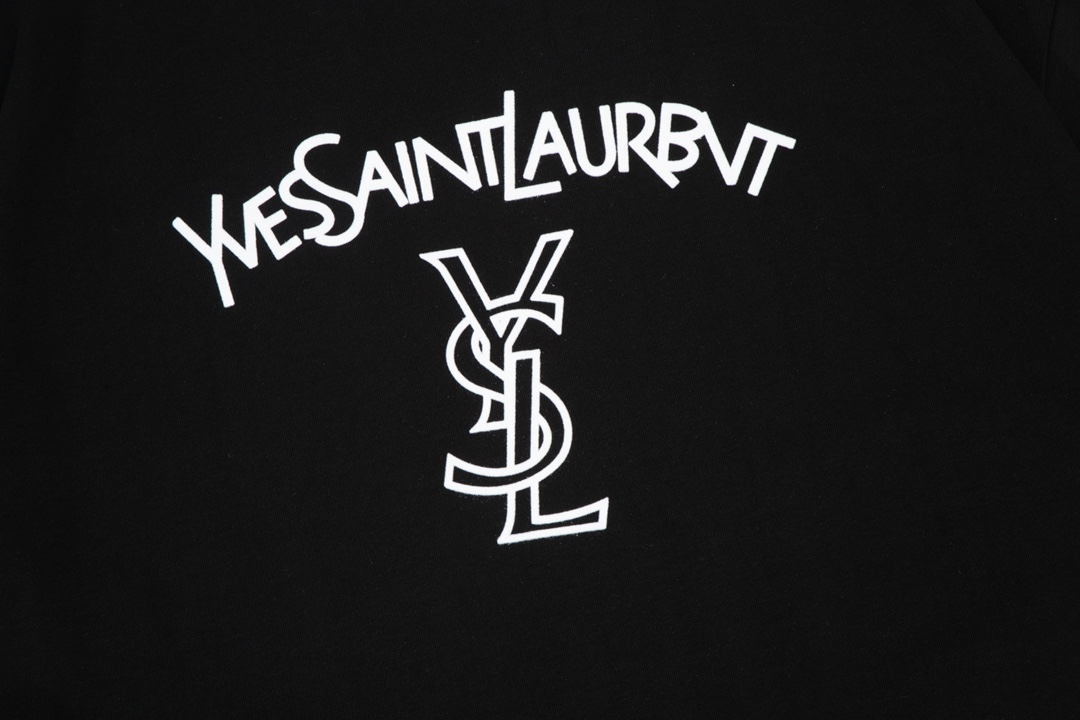 【YSL SAINT LAURENT 公式旗艦店】サンローラン Tシャツ ご好評に付き再入荷！