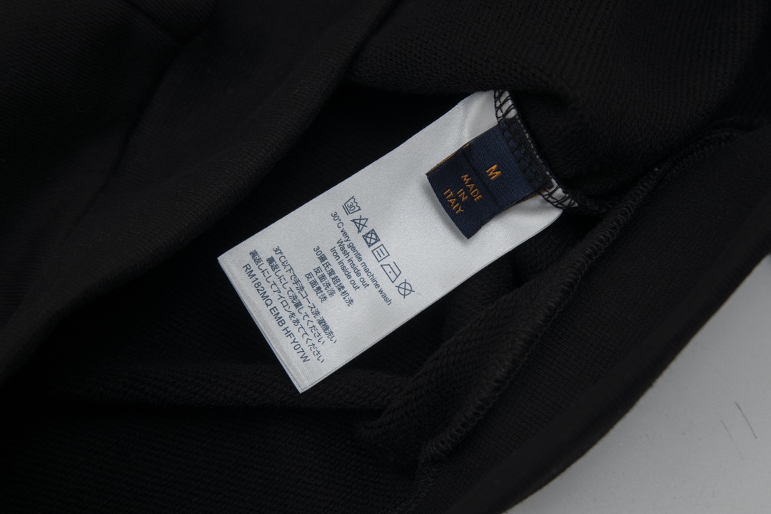 【LOUIS VUITTON  公式旗艦店】ルイヴィトン 丸首の衛衣 スウェット ご好評に付き再入荷！