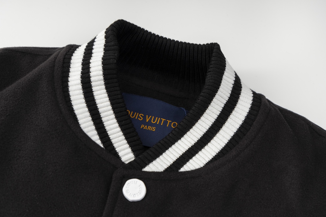 【LOUIS VUITTON  公式旗艦店】ルイヴィトン  ジャケット着 好評に付き再入荷！