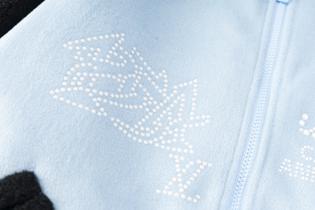 【LOUIS VUITTON  公式旗艦店】ルイヴィトン  ジャケット着 好評に付き再入荷！