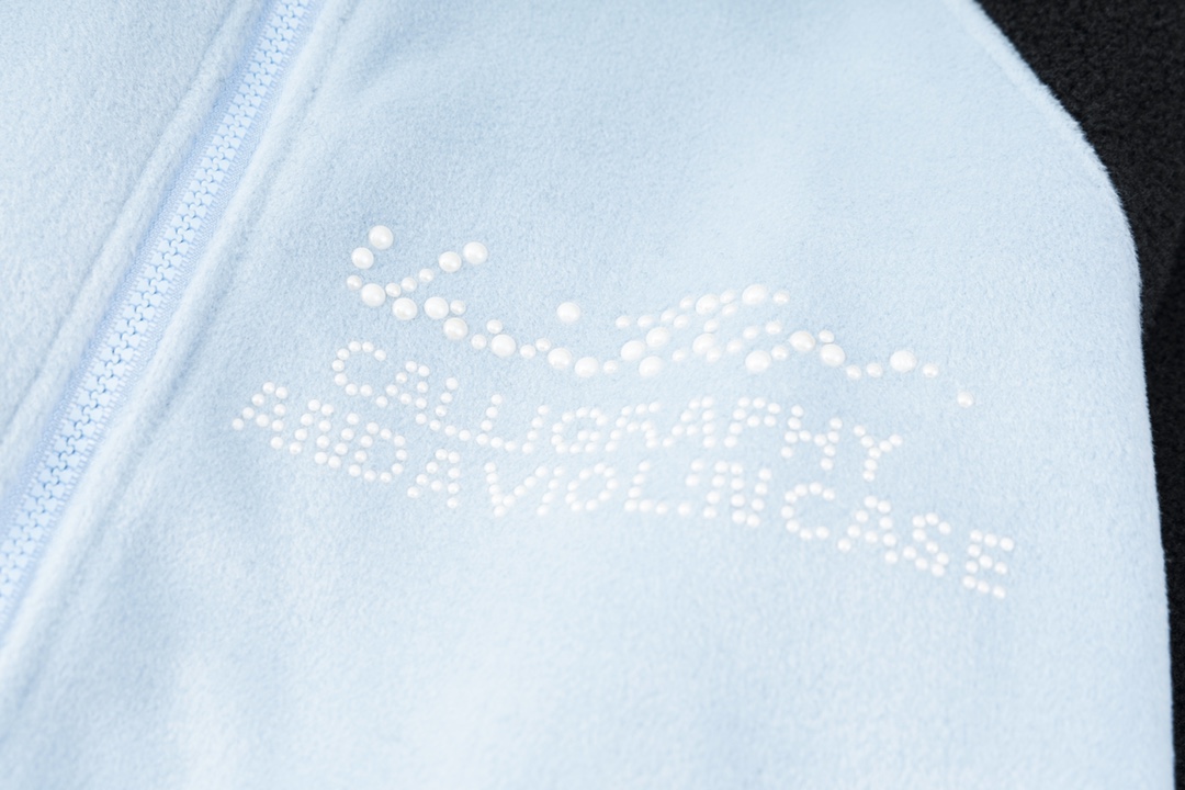 【LOUIS VUITTON  公式旗艦店】ルイヴィトン  ジャケット着 好評に付き再入荷！