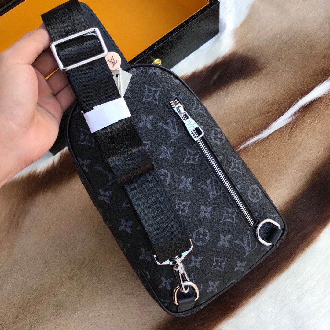 【LOUIS VUITTON    公式旗艦店】ルイヴィトン   胸ポケット 当日出荷 好評に付き再入荷！28*20*6CM