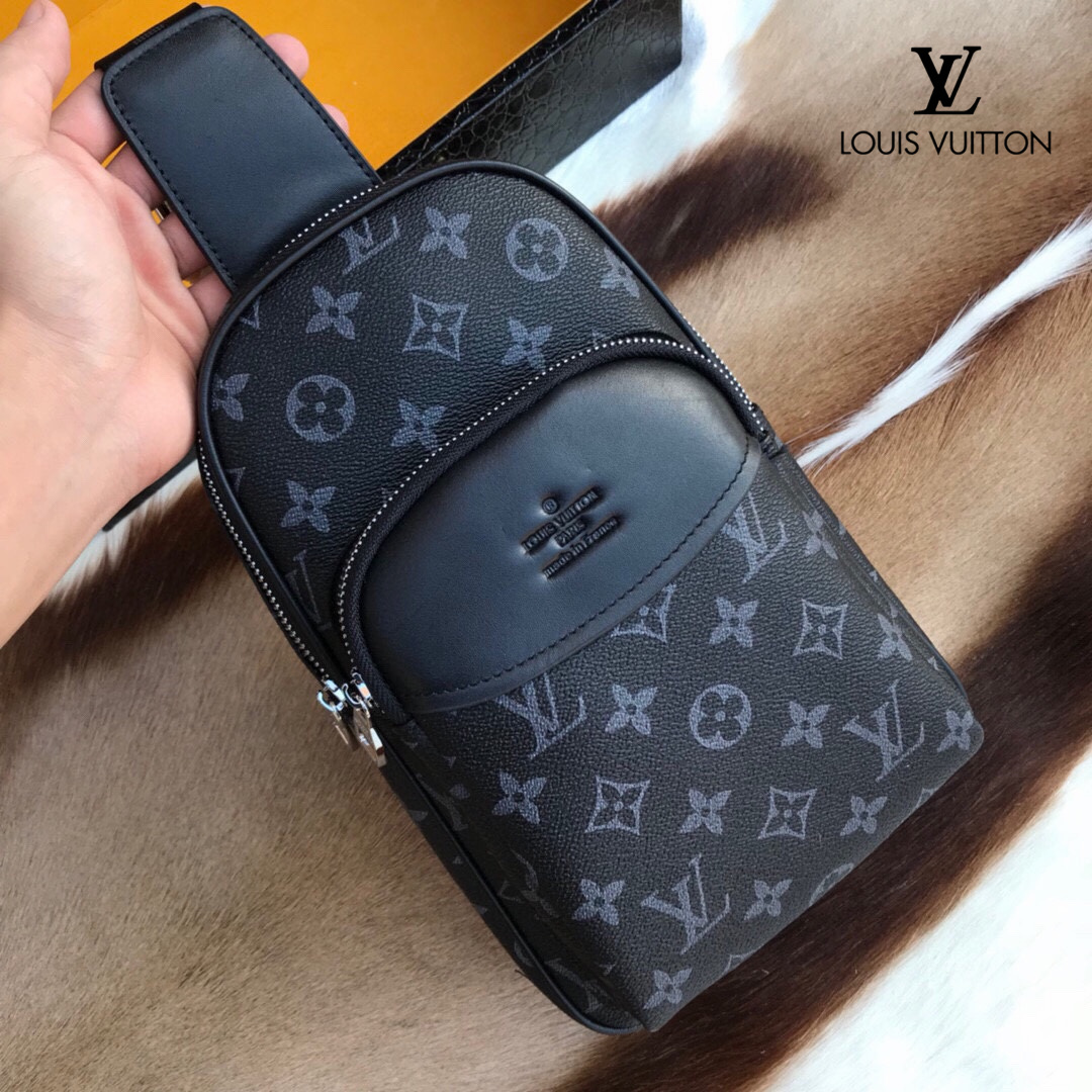 【LOUIS VUITTON    公式旗艦店】ルイヴィトン   胸ポケット 当日出荷 好評に付き再入荷！28*20*6CM