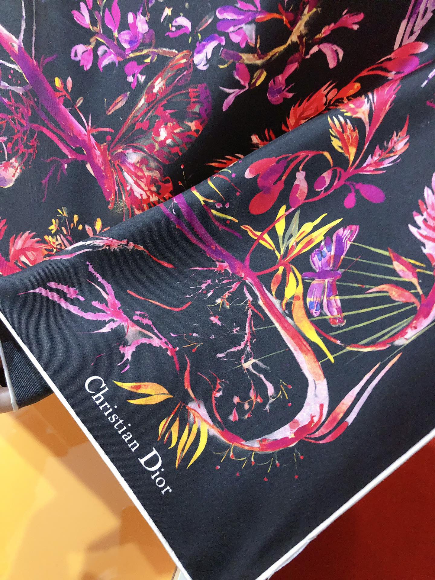 【DIOR  ディオール 】スカーフ90*90cm