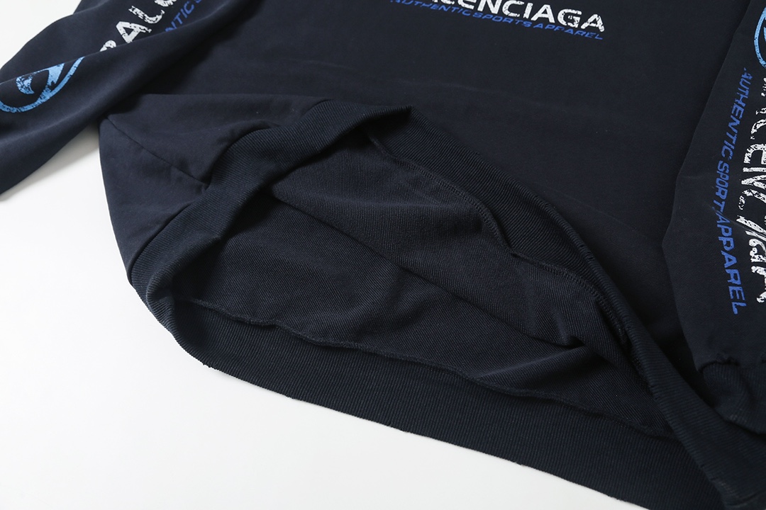 【BALENCIAGA 公式旗艦店】バレンシアガ 丸首の衛衣 スウェット ご好評に付き再入荷！