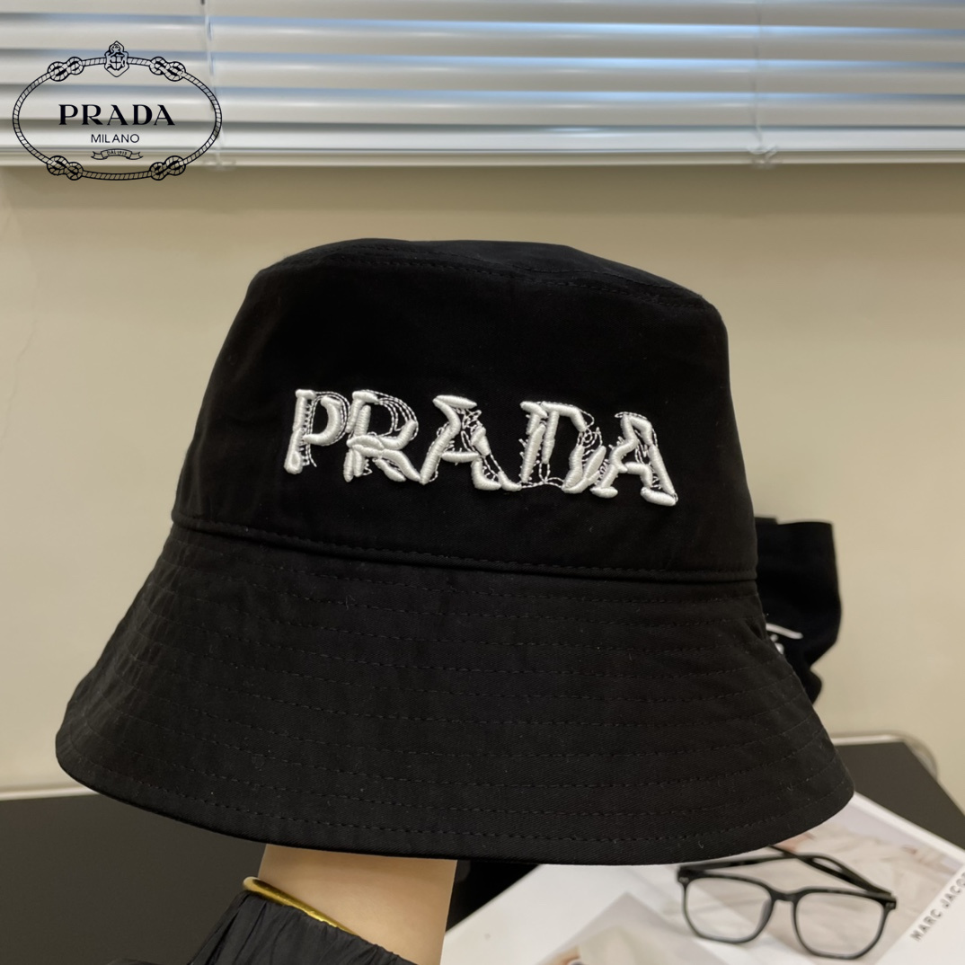 PRADA (プラダ)フィッシャーマンズハット 240904