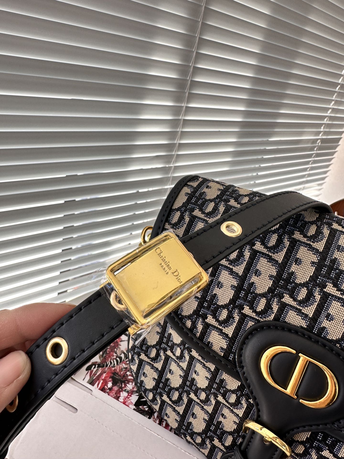 【PRADA  公式旗艦店】プラダ  クラッチバッグ 当日出荷 好評に付き再入荷！23.5*13CM