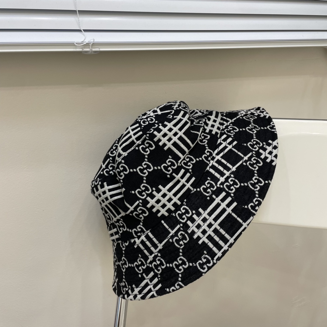 GUCCI(グッチ)フィッシャーマンズハット 240904