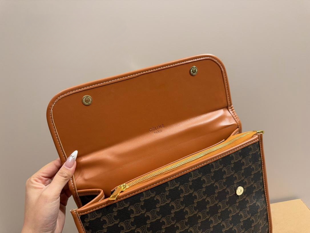 【CELINE 公式旗艦店】セリーヌ リュックサック当日出荷 好評に付き再入荷！29*32CM