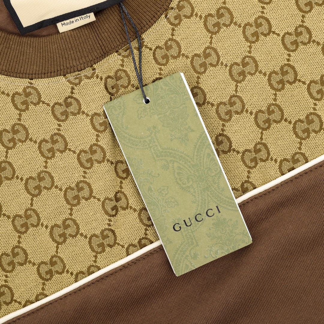 【GUCCI  公式旗艦店】グッチ 丸首の衛衣 スウェットご好評に付き再入荷 241113