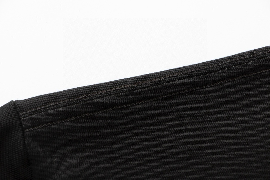 【LOUIS VUITTON 公式旗艦店】 ルイヴィトン  Tシャツ ご好評に付き再入荷！