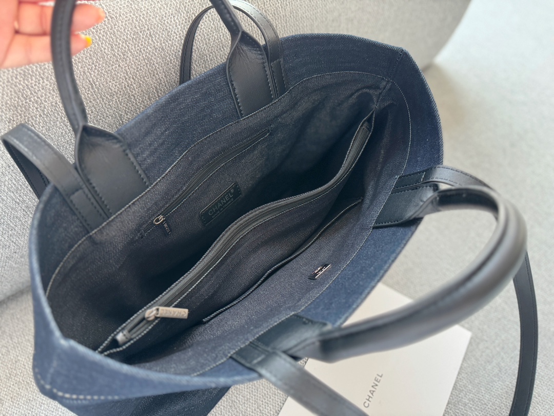 【CHANEL  公式旗艦店】シャネル   ハンドバッグ  当日出荷 好評に付き再入荷！36*30CM