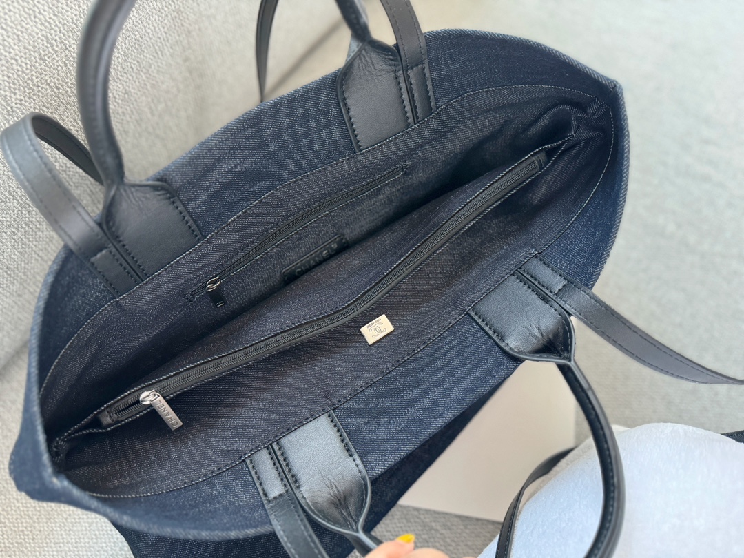 【CHANEL  公式旗艦店】シャネル   ハンドバッグ  当日出荷 好評に付き再入荷！36*30CM