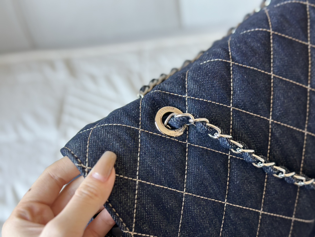 【CHANEL  公式旗艦店】シャネル   ハンドバッグ  当日出荷 好評に付き再入荷！42*34CM