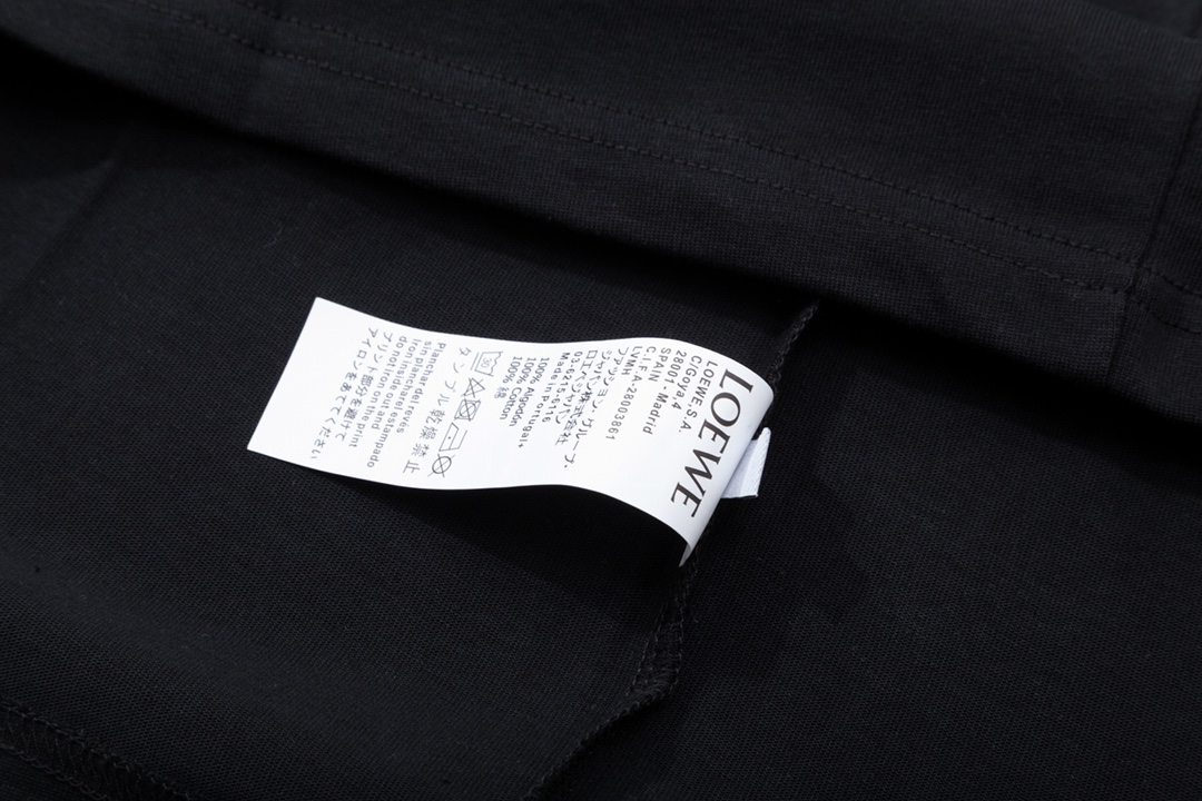 【LOEWE 公式旗艦店】ロエベ  Tシャツ ご好評に付き再入荷！
