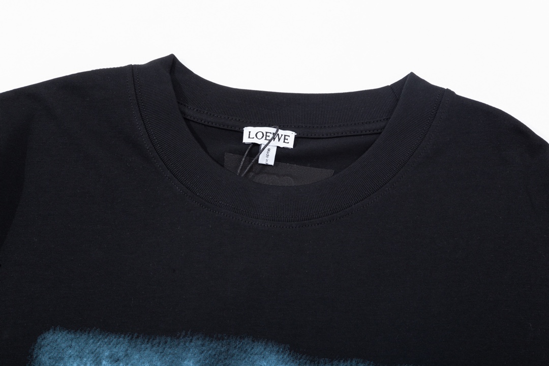【LOEWE 公式旗艦店】ロエベ  Tシャツ ご好評に付き再入荷！